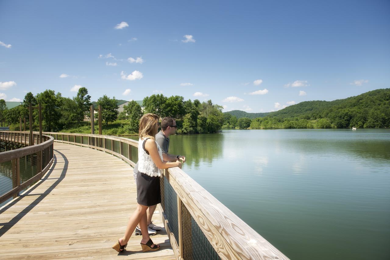 Stonewall Resort Roanoke Exterior photo