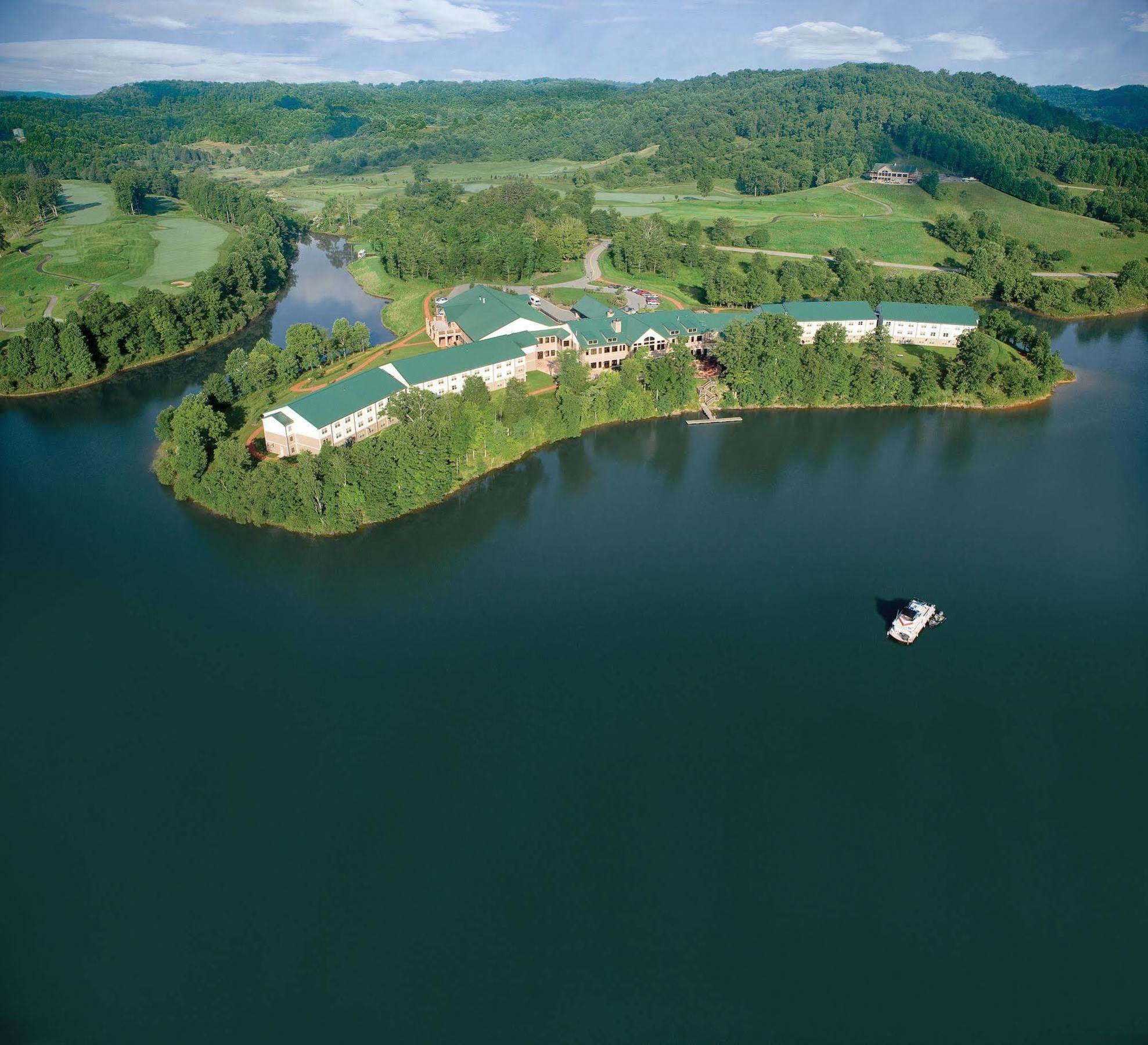 Stonewall Resort Roanoke Exterior photo